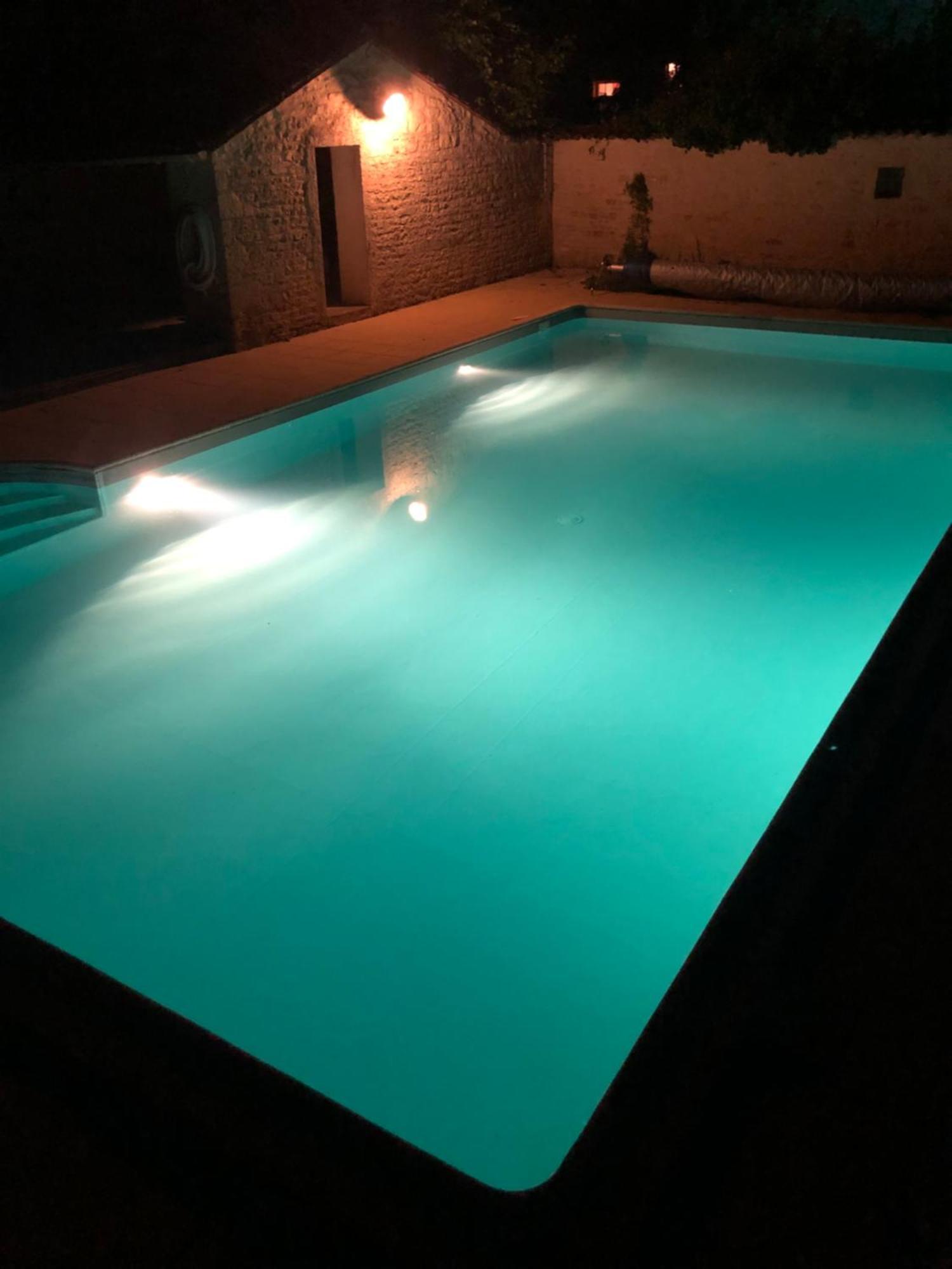 The Cool Lounge A Coulonges - Charente Coulonges (Charente) Exterior foto