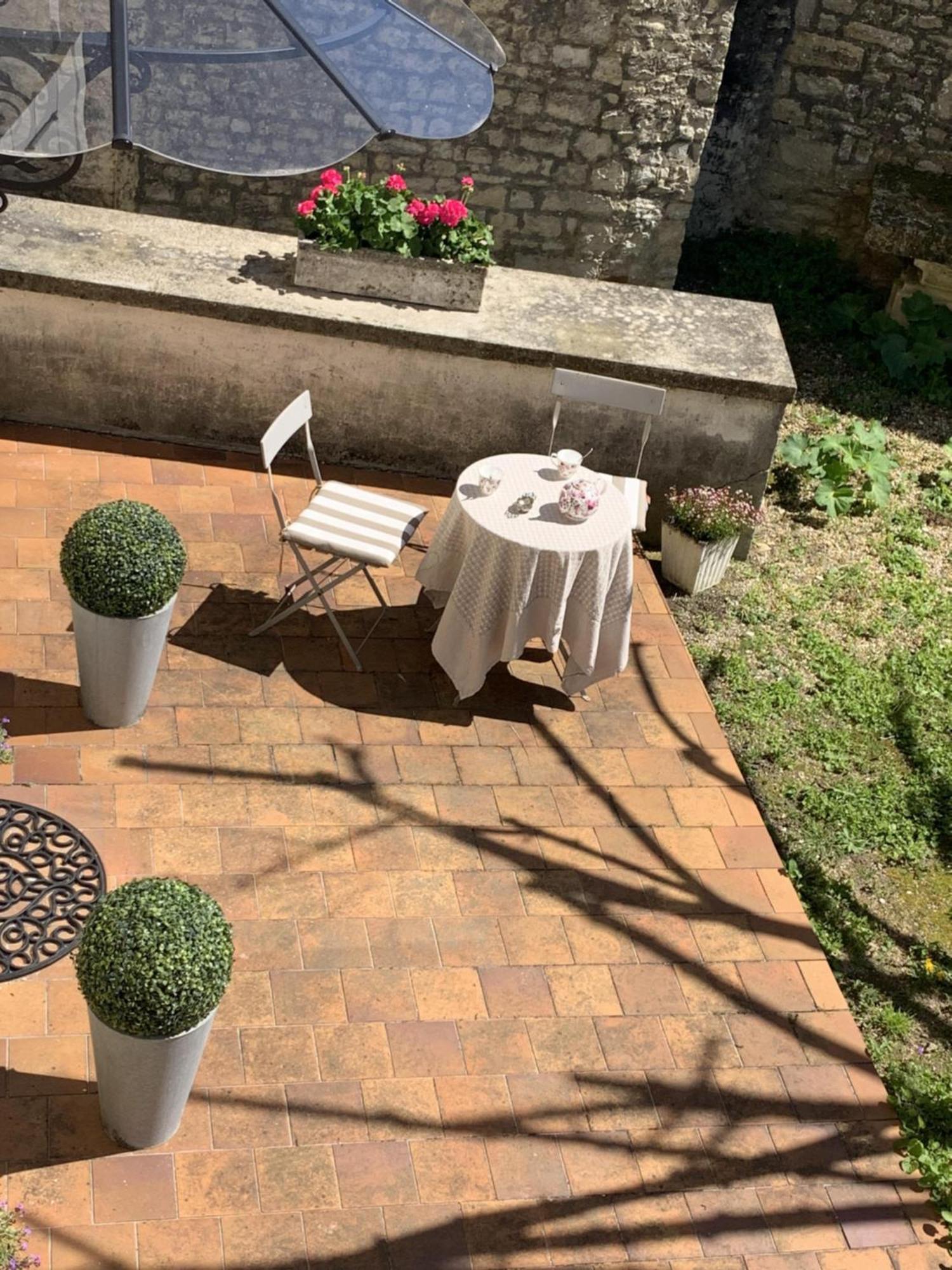 The Cool Lounge A Coulonges - Charente Coulonges (Charente) Exterior foto